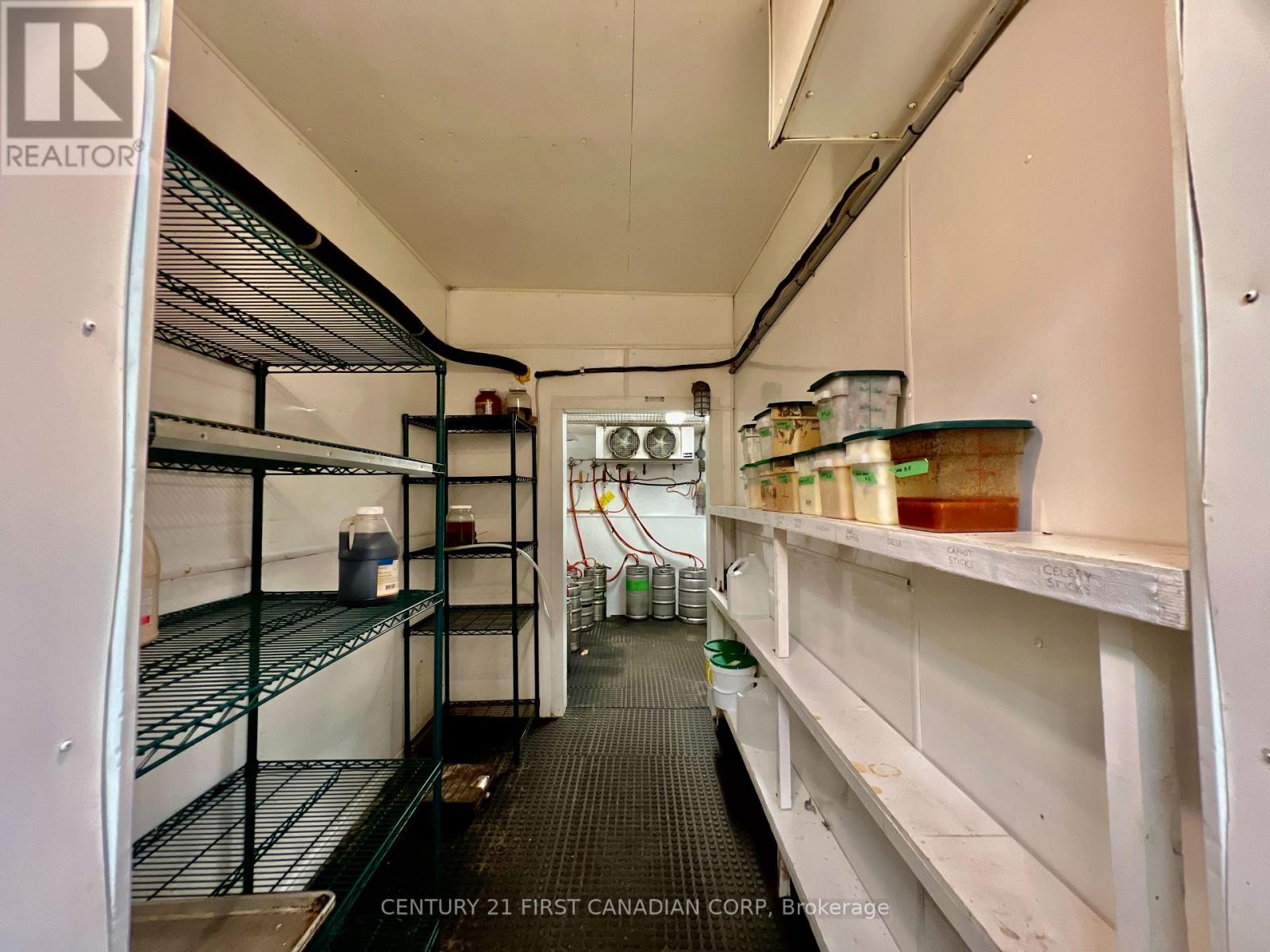 143 Main Street, North Middlesex, Ontario  N0M 1A0 - Photo 19 - X12613358