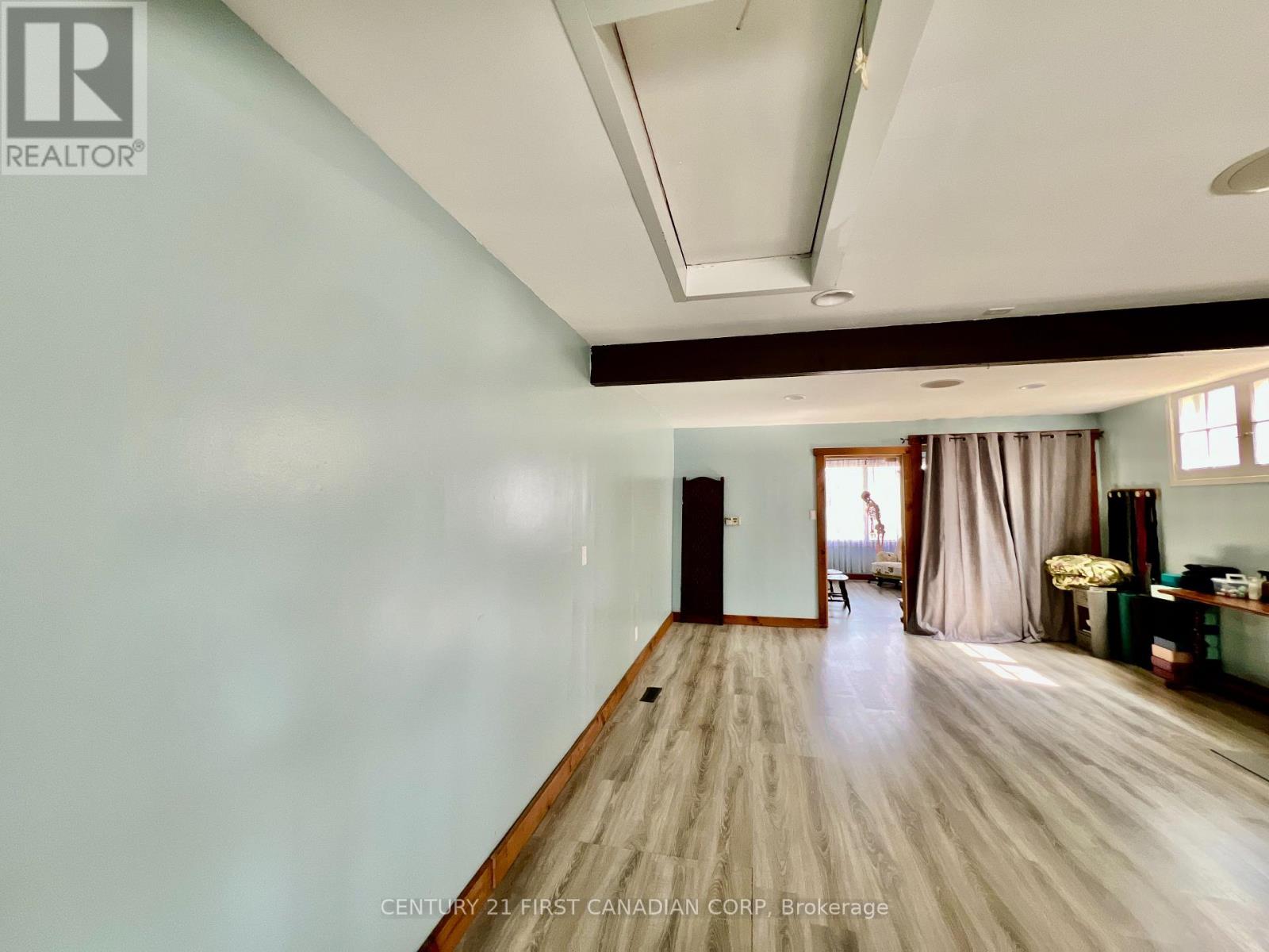 143 Main Street, North Middlesex, Ontario  N0M 1A0 - Photo 30 - X12613358