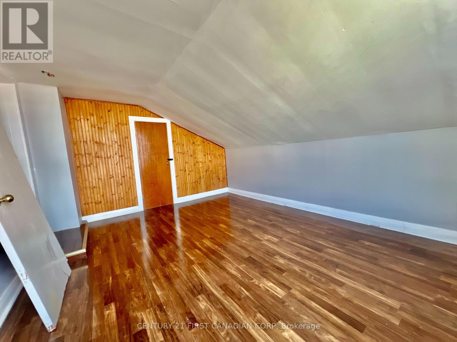 143 Main Street, North Middlesex, Ontario  N0M 1A0 - Photo 44 - X12613358