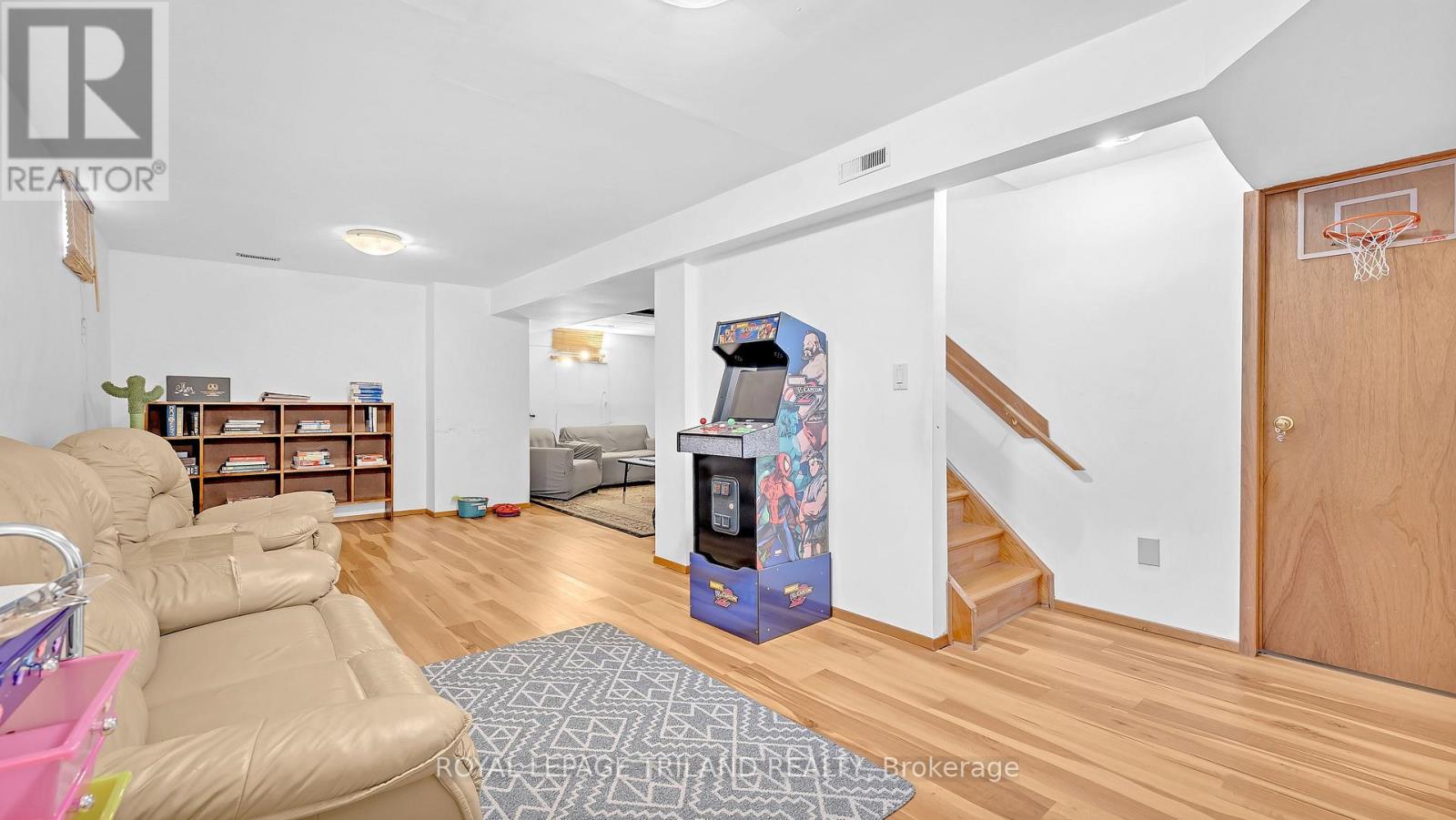 30 Sloane Crescent, London South, Ontario  N6E 3A5 - Photo 26 - X12613426