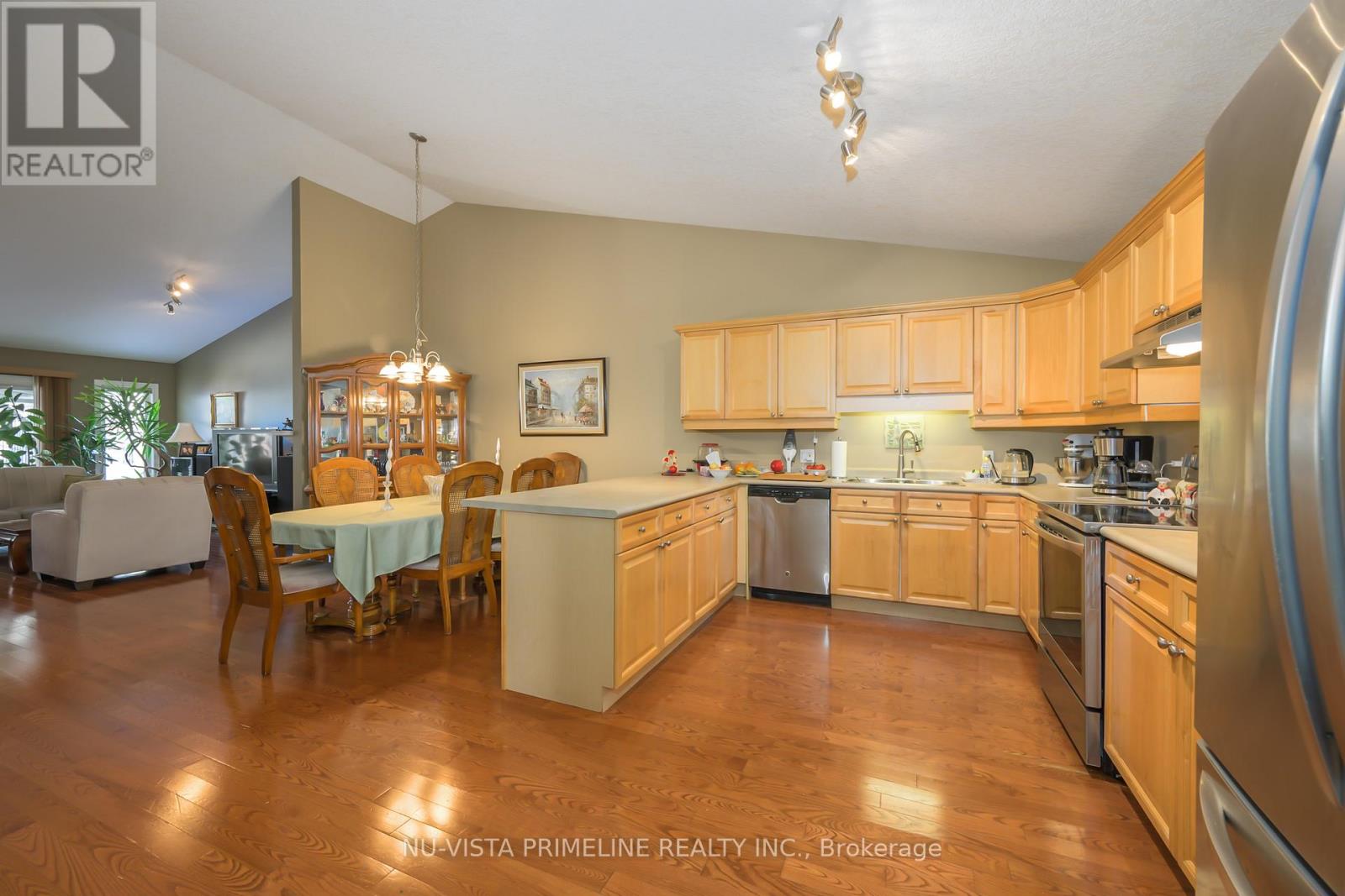 578 Bluebell Road, London North, Ontario  N5X 4L2 - Photo 7 - X12613468