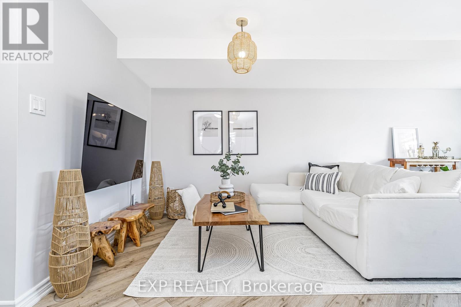 525 Ozawa Private, Ottawa, Ontario K1K 4Z8 - Photo 11 - X12613314