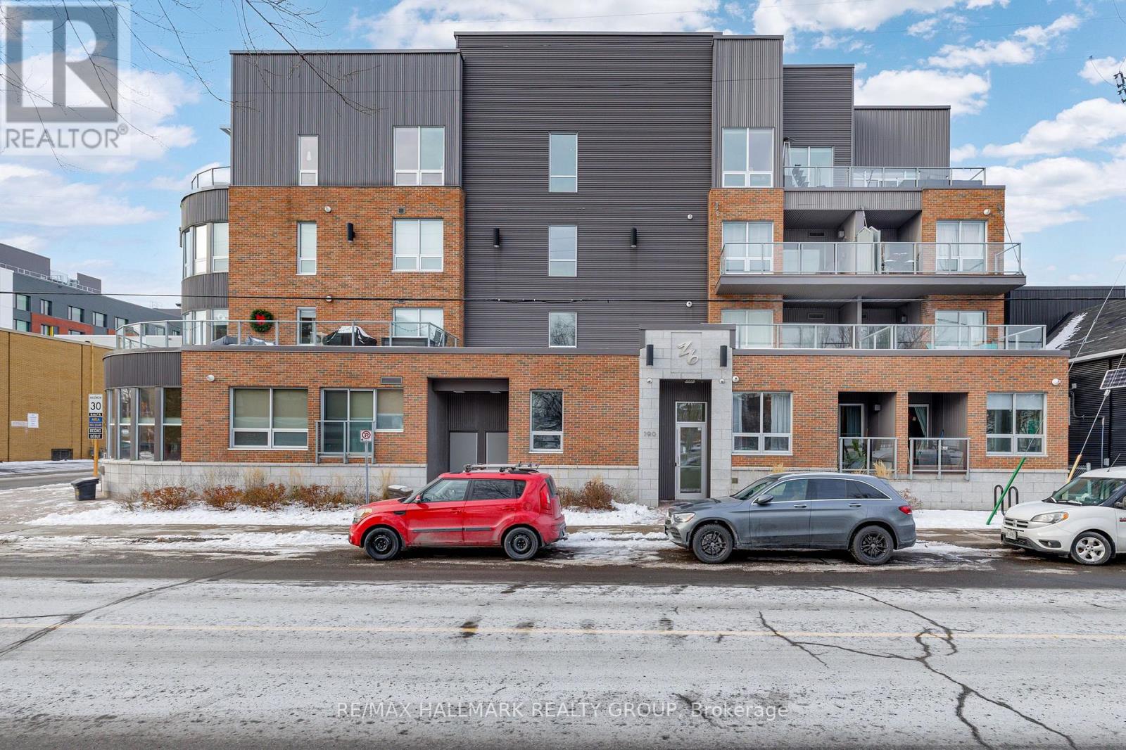 106 - 390 Booth Street, Ottawa, Ontario K1R 7K6 - Photo 2 - X12613332