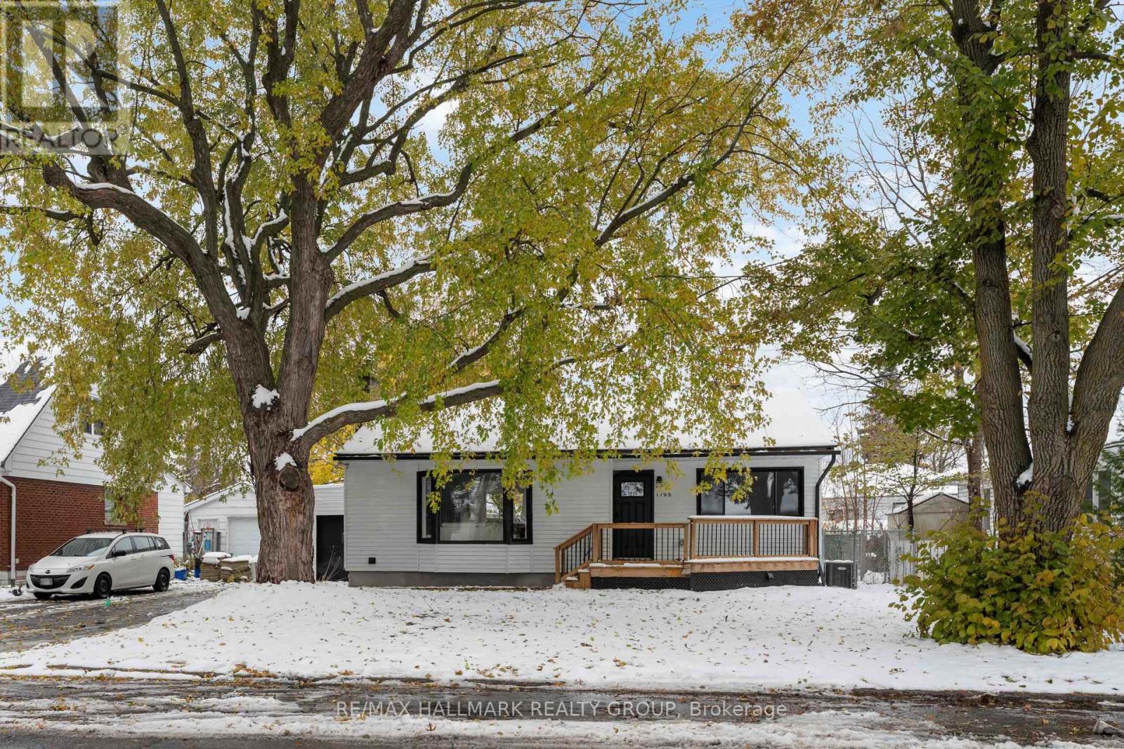 <h3>$769,000</h3><p>1796 Saunderson Drive, Ottawa, Ontario</p>