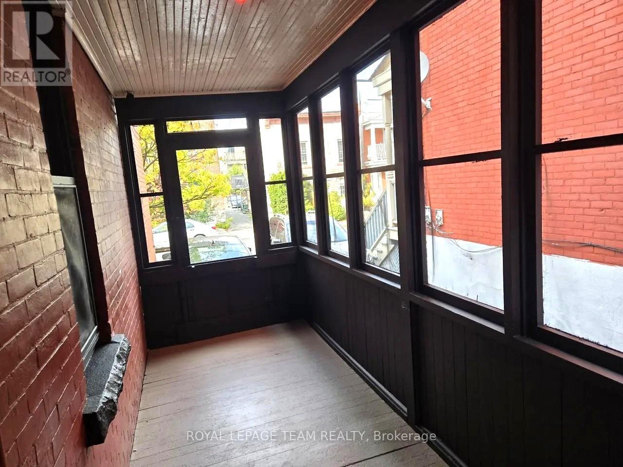 158 St Andrew Street, Ottawa, Ontario  K1N 5G4 - Photo 8 - X12613342