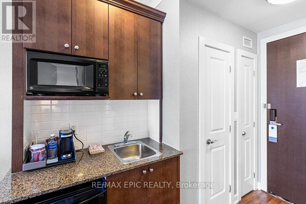 #252 - 220 Gord Canning Drive, Blue Mountains, Ontario  L9Y 0V2 - Photo 7 - X12612324