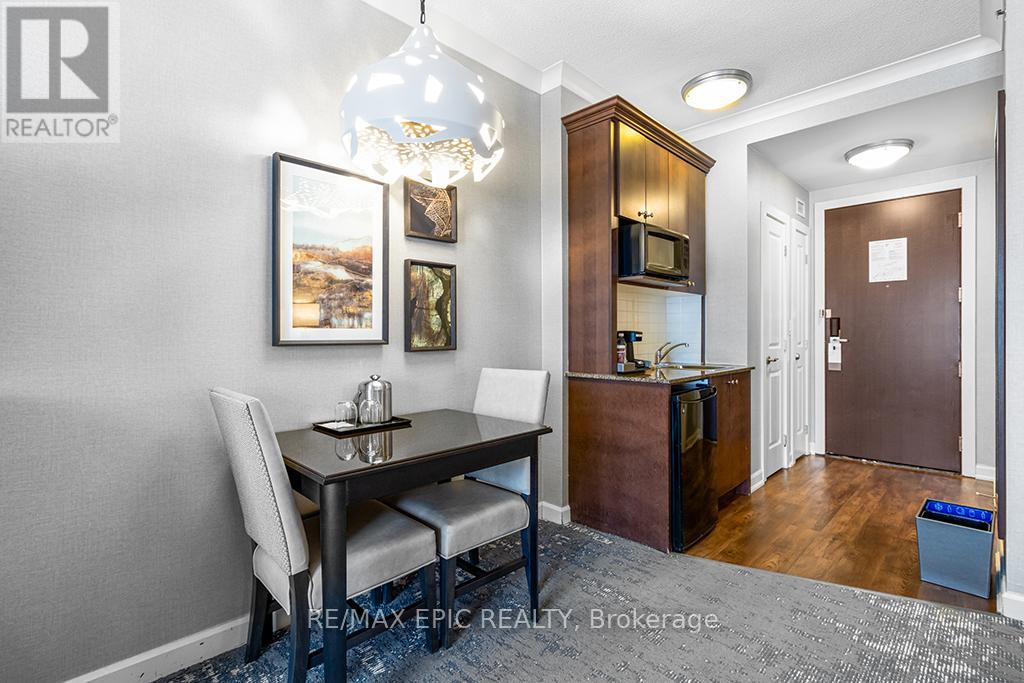 #252 - 220 Gord Canning Drive, Blue Mountains, Ontario  L9Y 0V2 - Photo 8 - X12612324