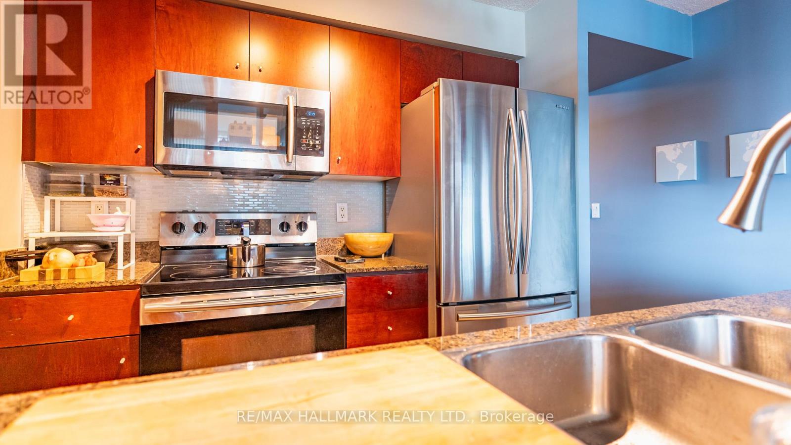 2710 - 397 Front Street W, Toronto, Ontario  M5V 3S1 - Photo 14 - C12613322