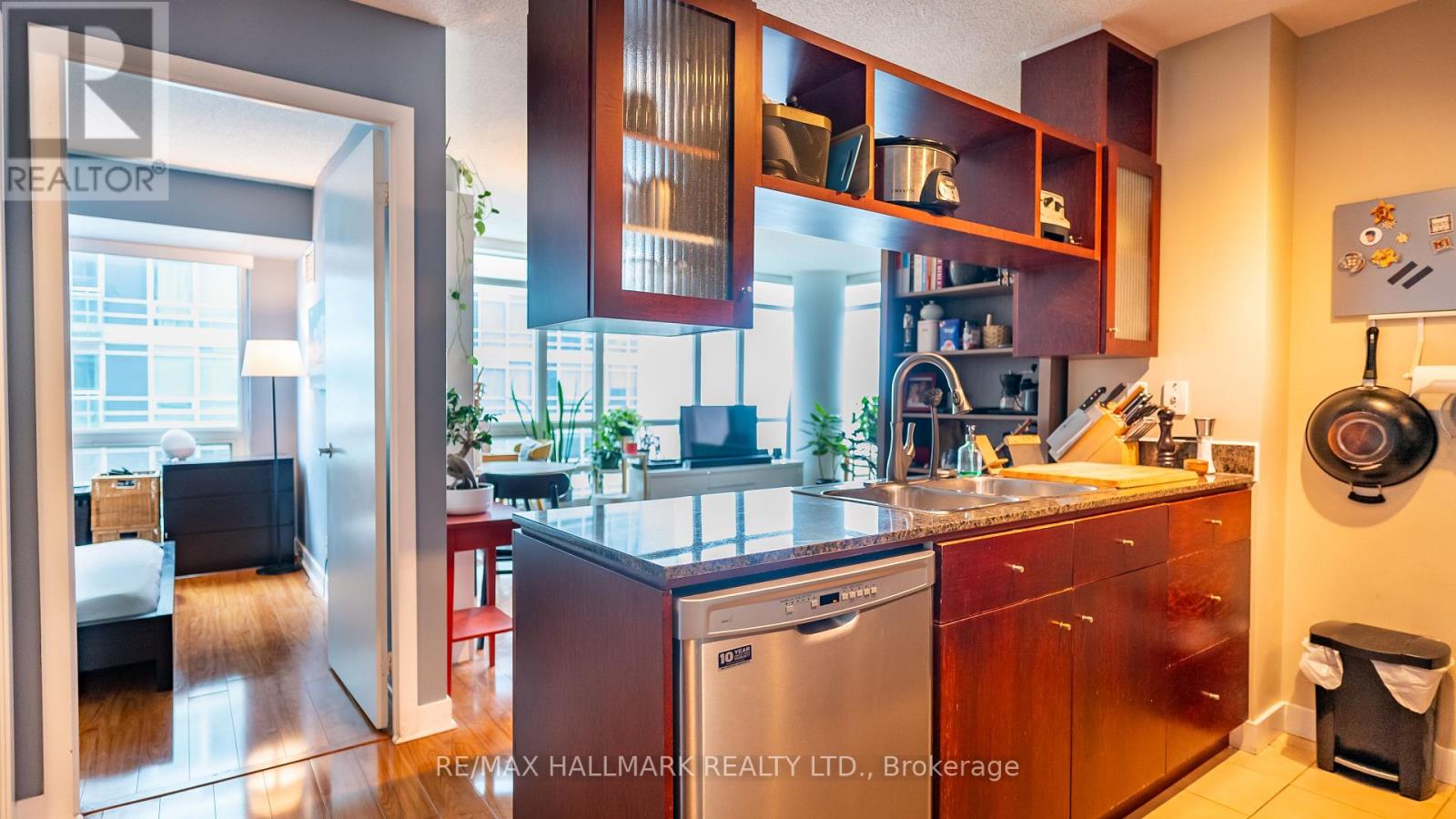 2710 - 397 Front Street W, Toronto, Ontario  M5V 3S1 - Photo 16 - C12613322