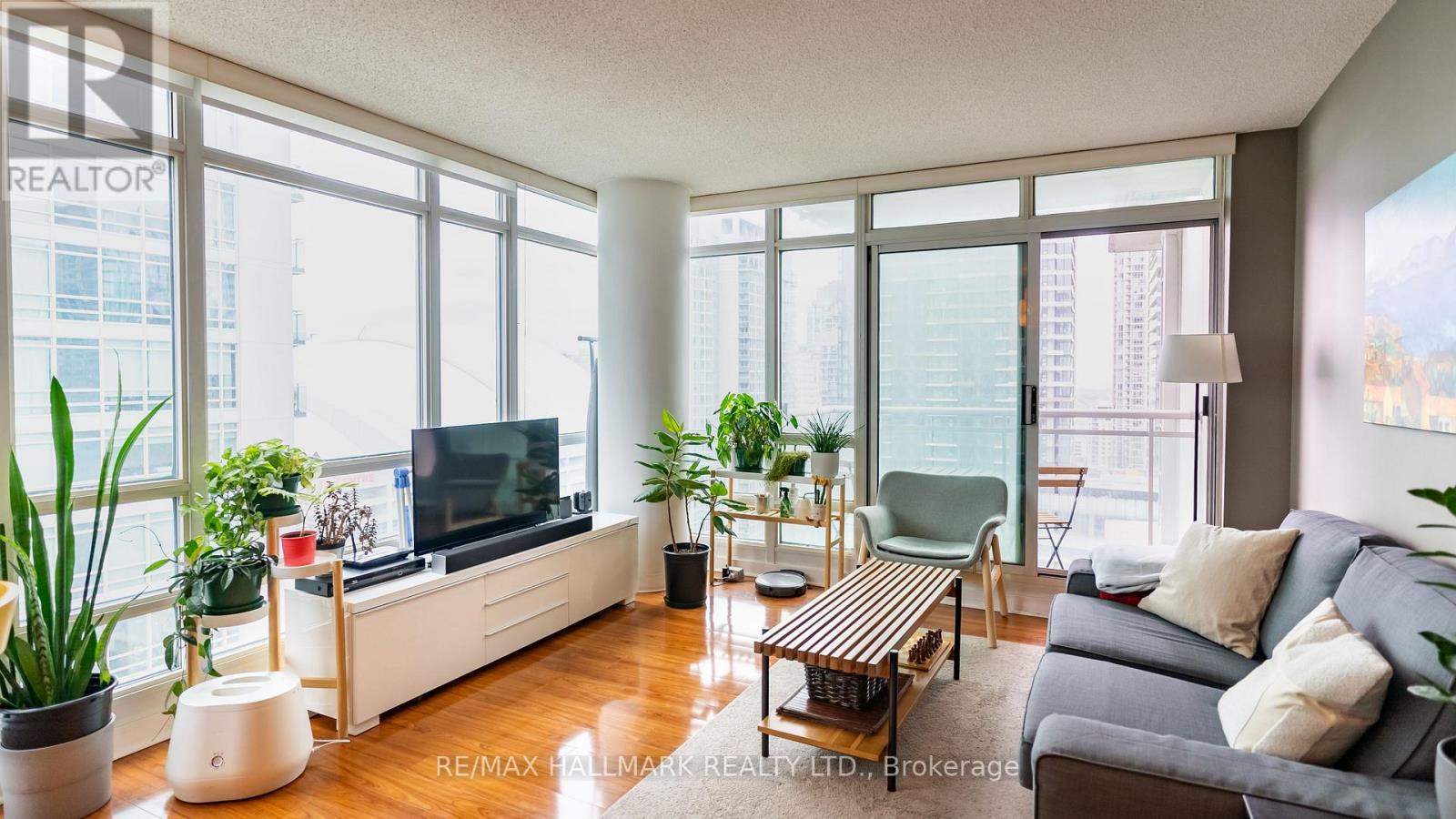 2710 - 397 Front Street W, Toronto, Ontario  M5V 3S1 - Photo 5 - C12613322