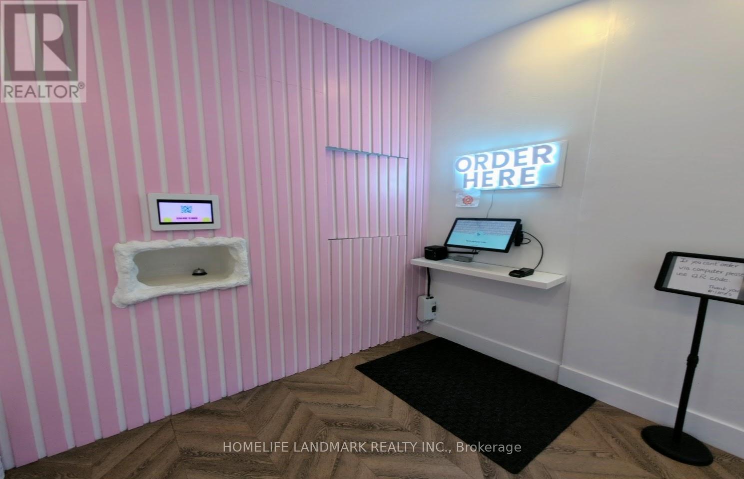 677 Queen St Street W, Toronto, Ontario  M6J 1E6 - Photo 3 - C12613380