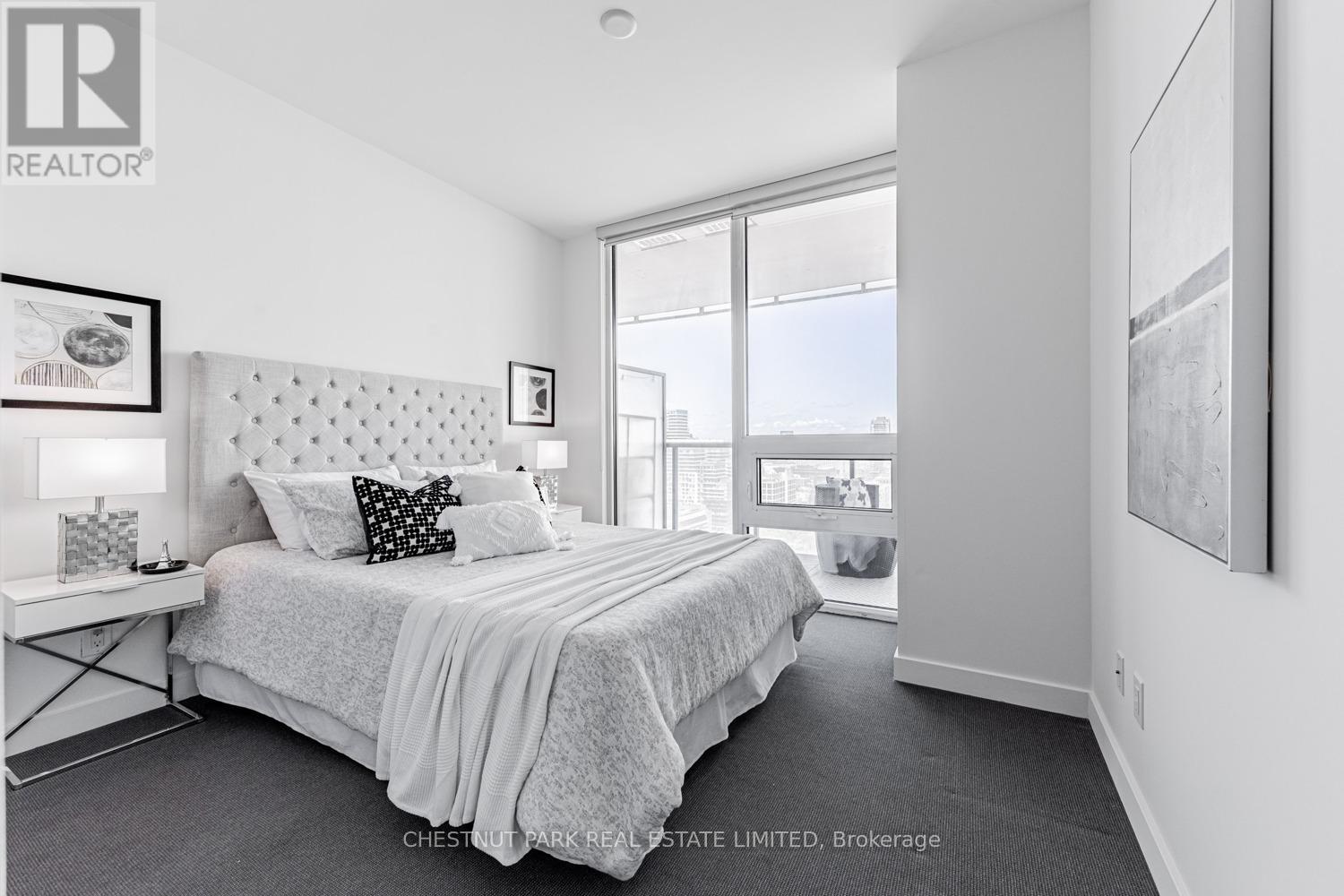 2206 - 1 Market Street, Toronto, Ontario  M5E 0A2 - Photo 12 - C12613408