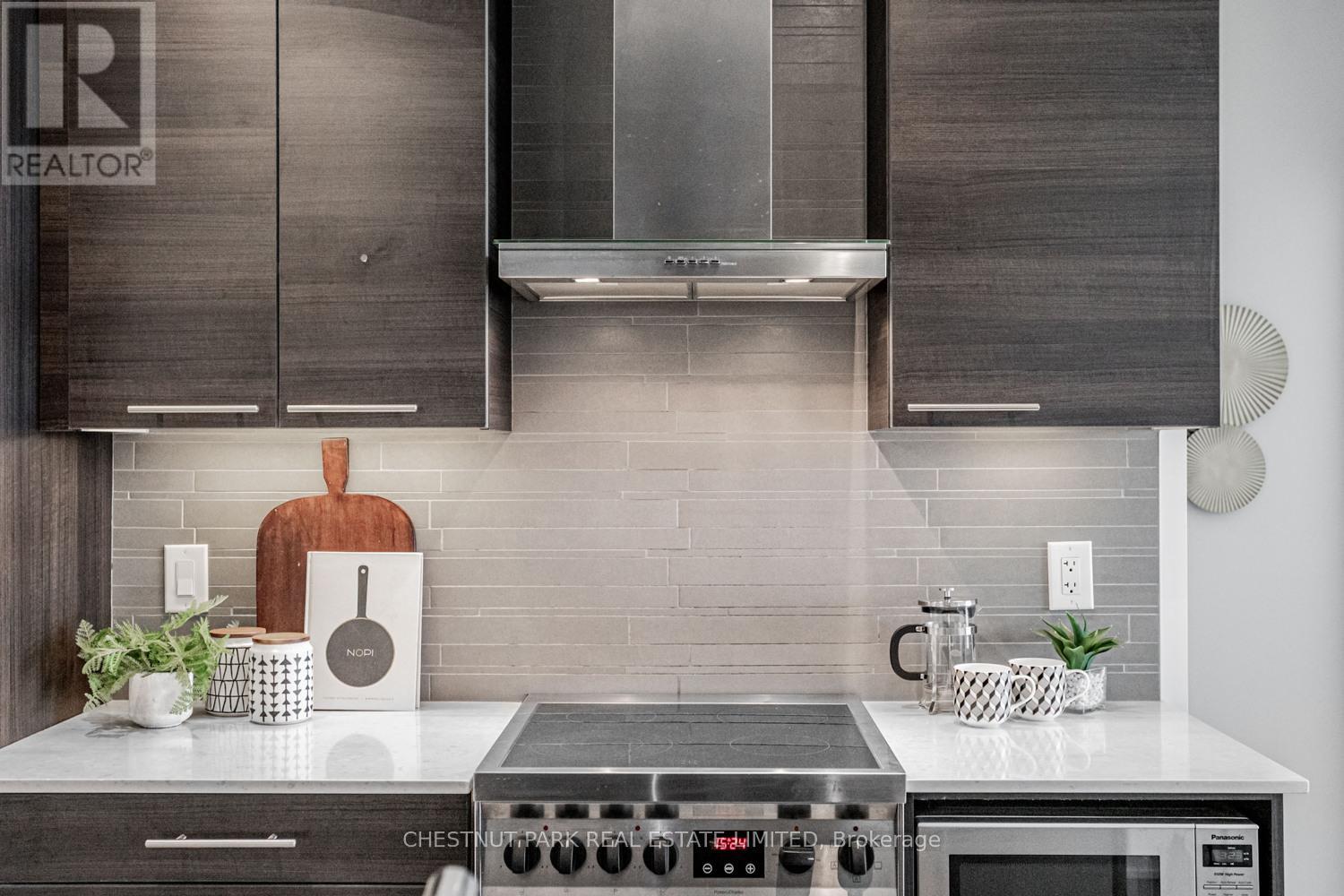 2206 - 1 Market Street, Toronto, Ontario  M5E 0A2 - Photo 5 - C12613408