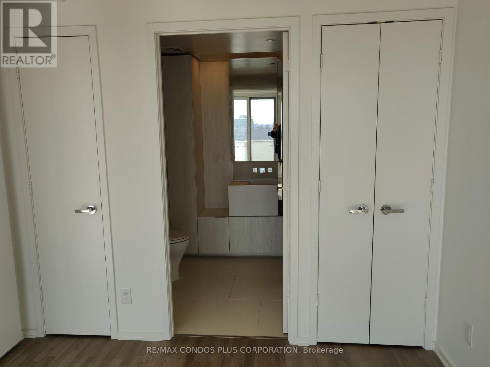 2509 - 1 Bloor Street E, Toronto, Ontario  M4W 0A8 - Photo 5 - C12613428