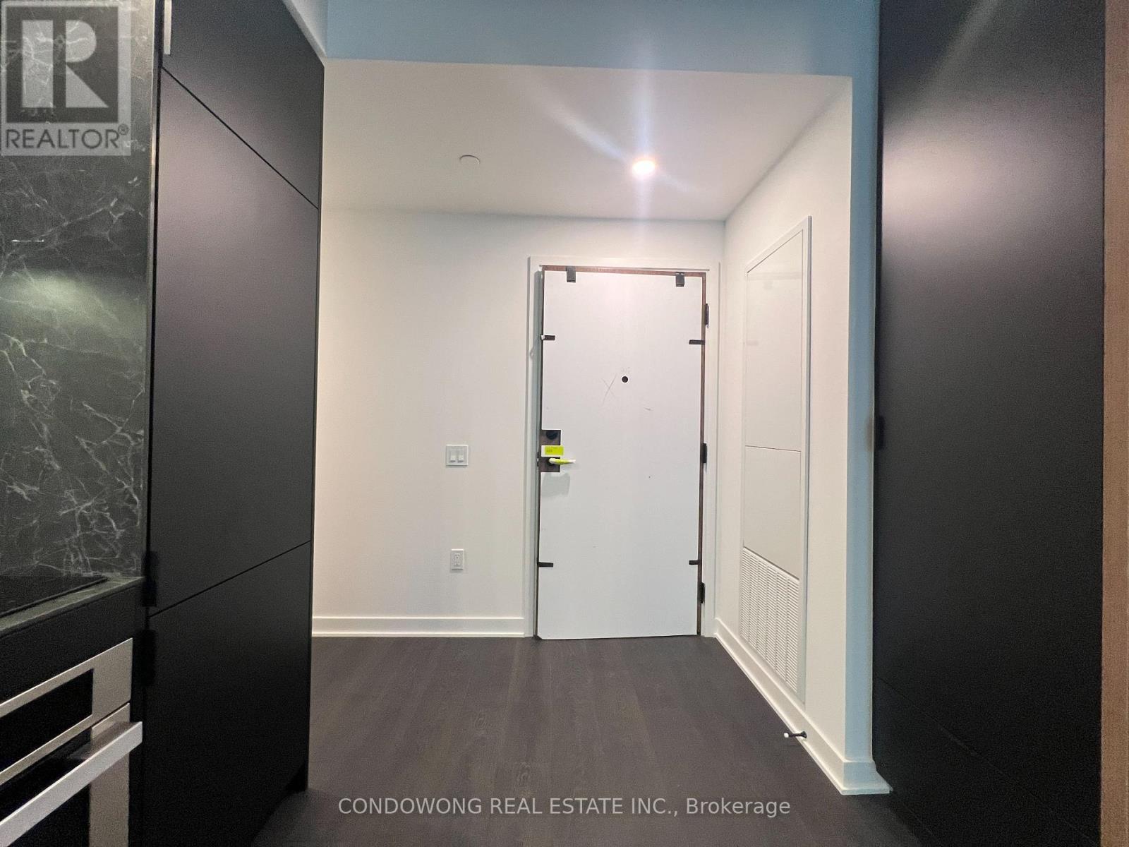 4307 - 55 Charles Street E, Toronto, Ontario  M4Y 0J1 - Photo 2 - C12613432