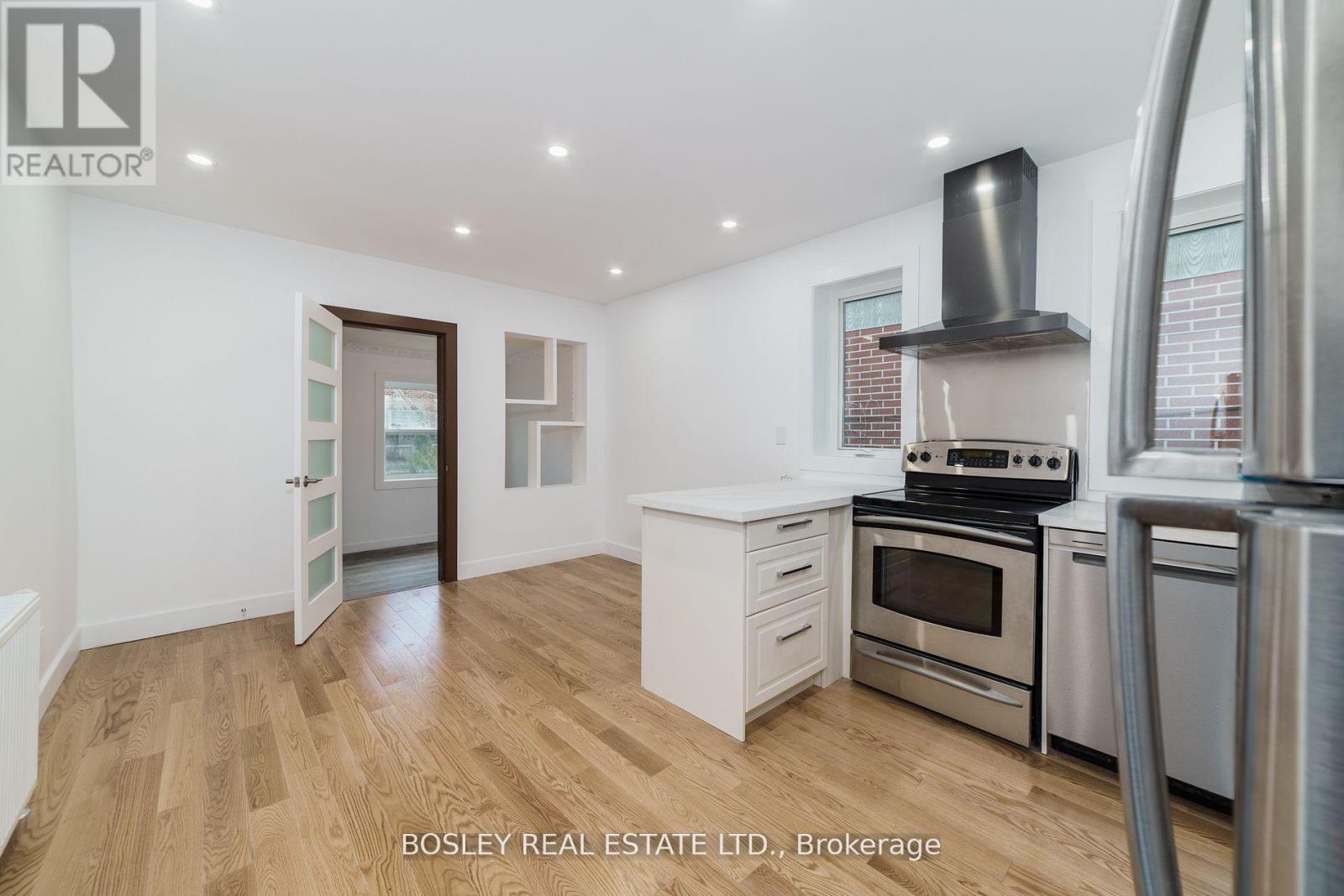 A - 926 KINGSTON ROAD, Toronto, Ontario