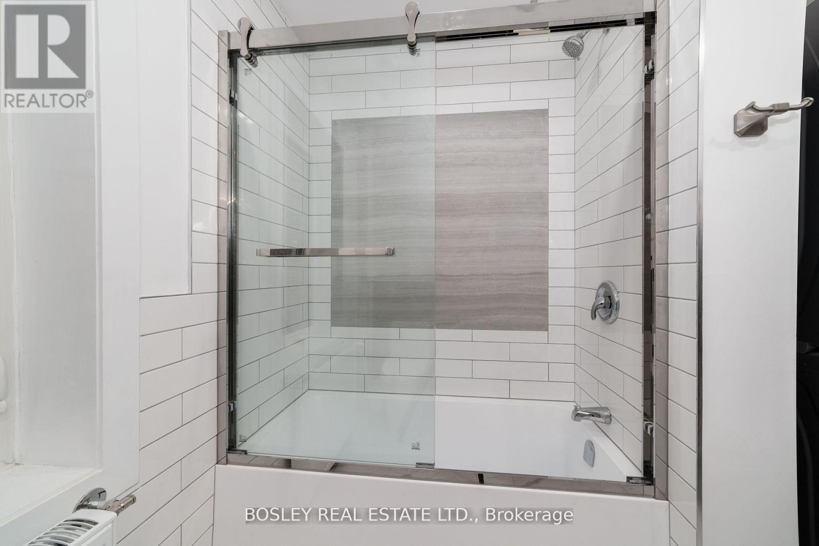 A - 926 Kingston Road, Toronto, Ontario  M4E 1S5 - Photo 12 - E12613384