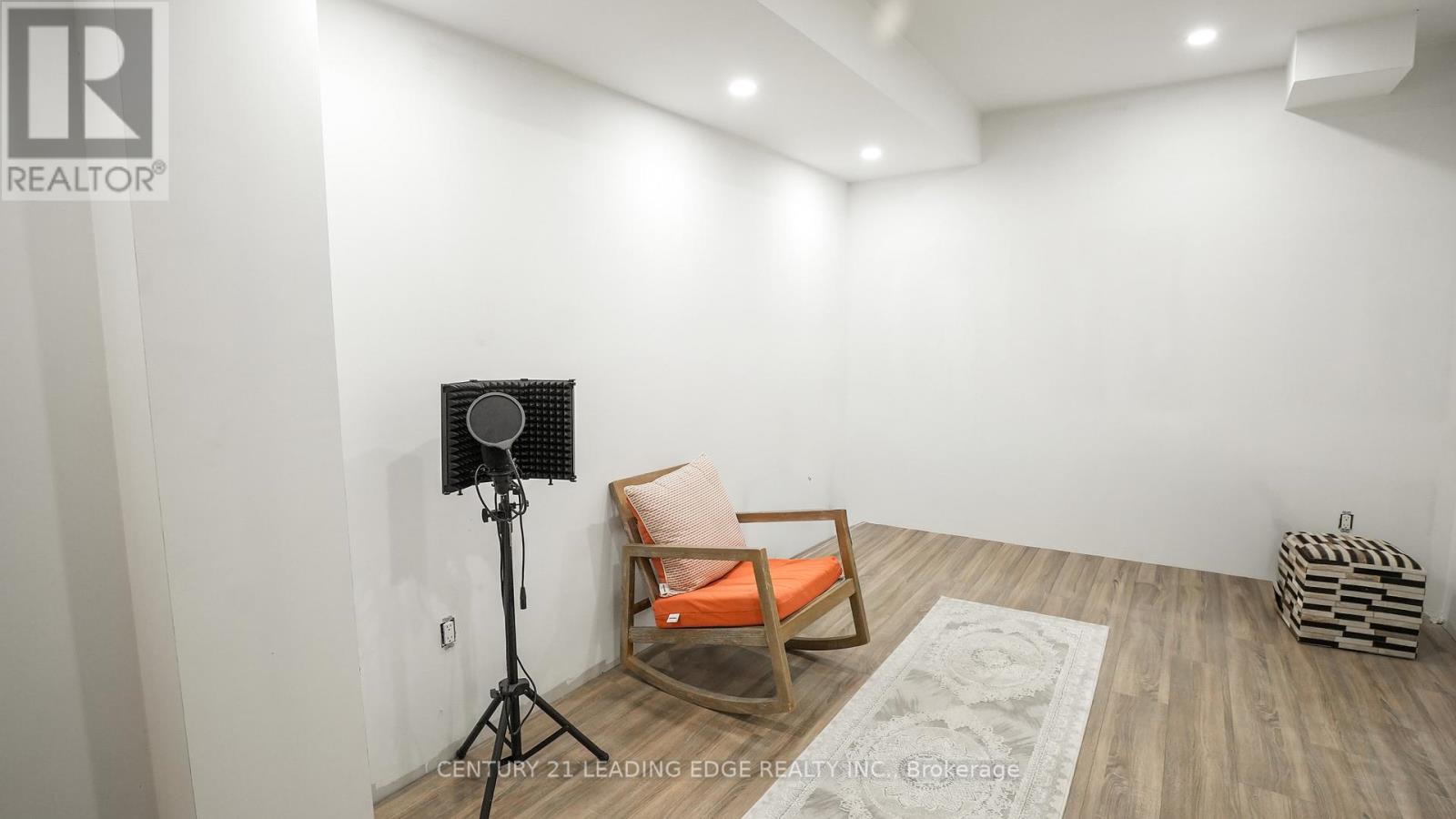 34 Huggins Drive, Whitby, Ontario  L1P 0N4 - Photo 38 - E12607816