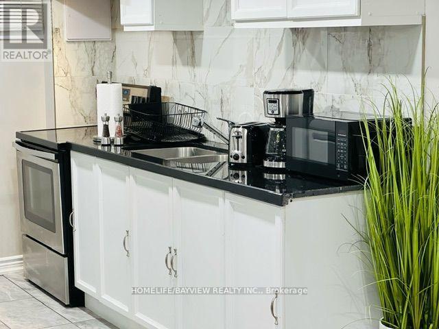 164 Eagle Street S, Newmarket, Ontario  L3Y 1J6 - Photo 4 - N12613400