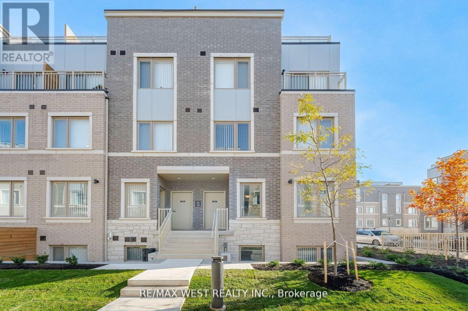 195 - 141 HONEYCRISP CRESCENT, Vaughan, Ontario
