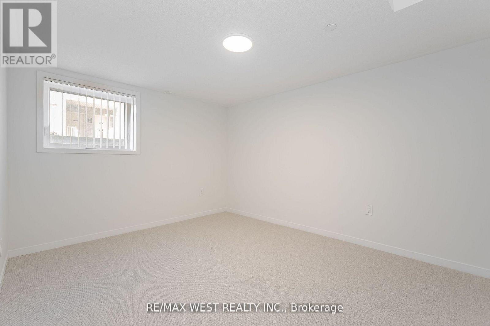 195 - 141 Honeycrisp Crescent, Vaughan (Concord), Ontario  L4K 5Z8 - Photo 21 - N12613438