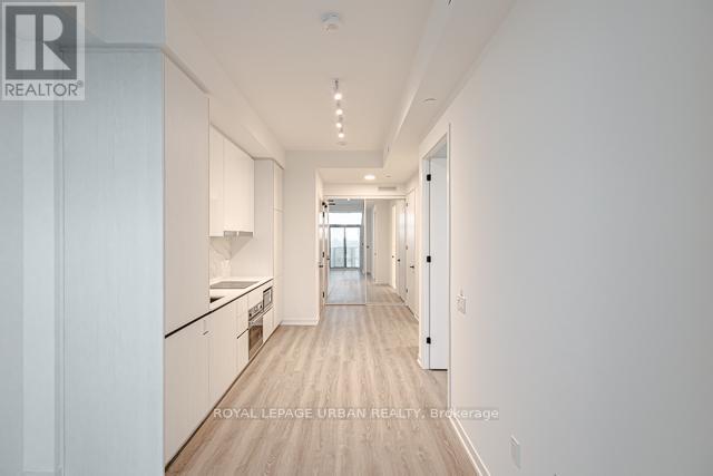 3608 - 8 Interchange Way, Vaughan, Ontario  L4K 5Z7 - Photo 3 - N12613442