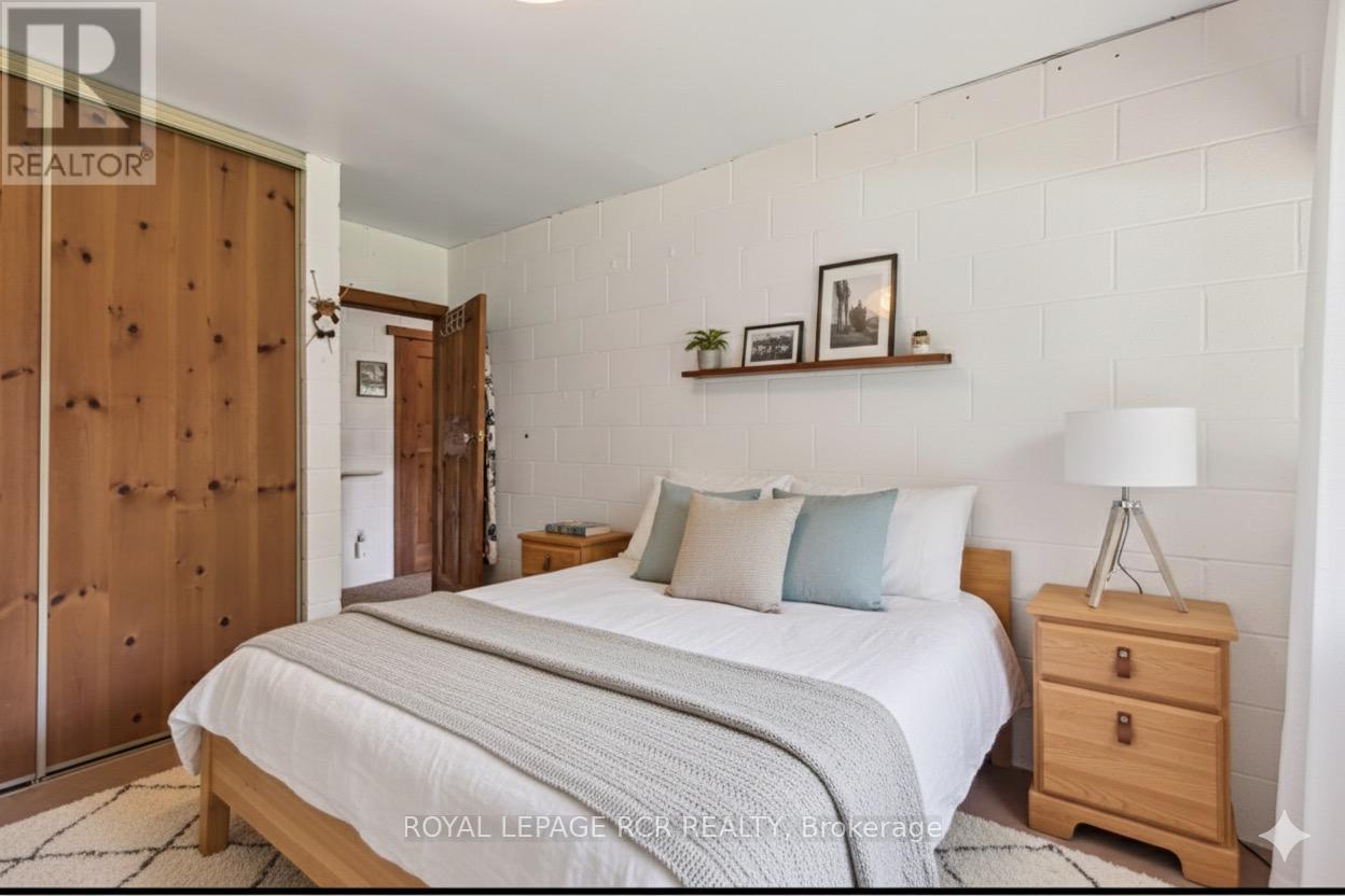 1092 Ballycroy Road, Adjala-Tosorontio, Ontario  L0N 1P0 - Photo 23 - N12530692