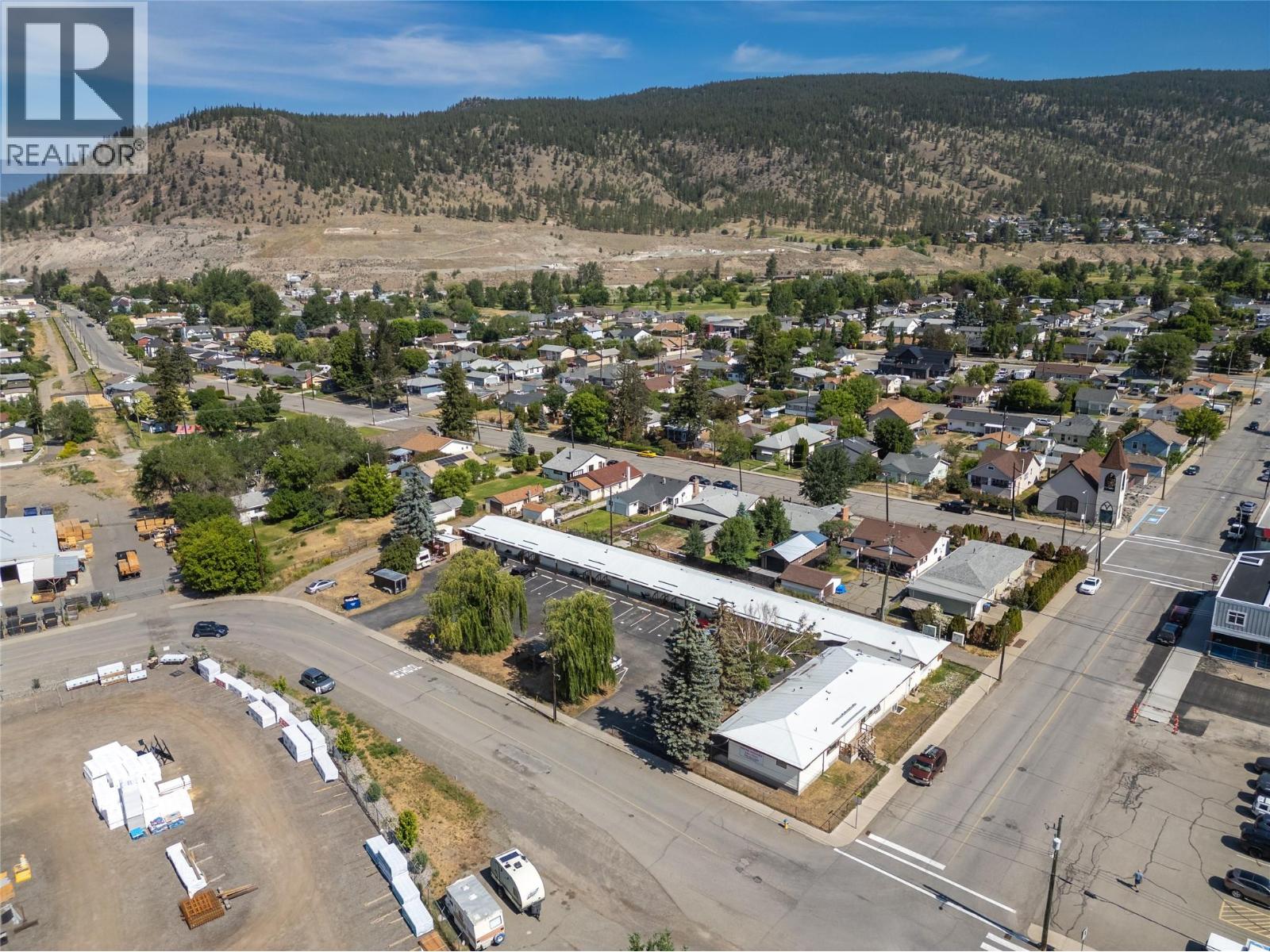 1801 Chapman Street, Merritt, British Columbia  V1K 1R6 - Photo 3 - 10351721