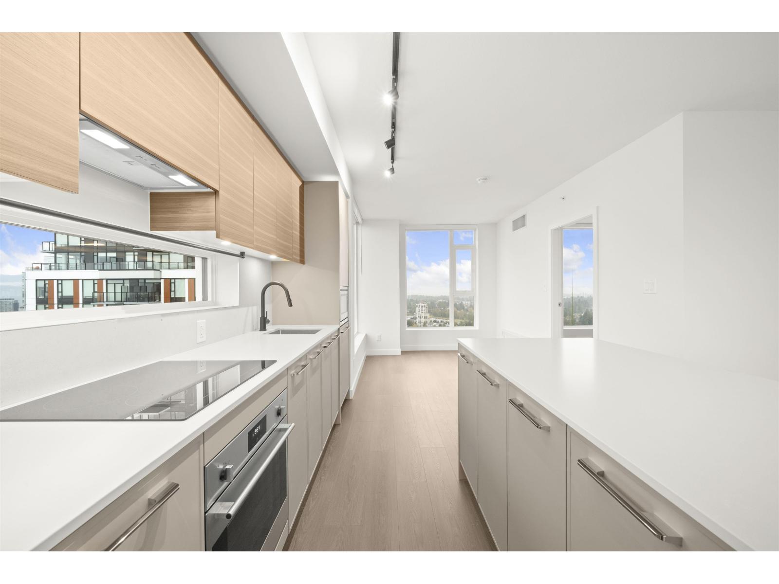 3503 13745 George Junction, Surrey, British Columbia  V3T 4Y3 - Photo 4 - R3056794