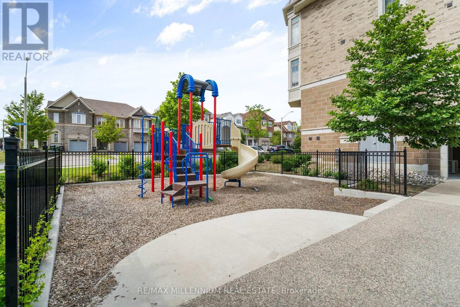 6 - 62 Preston Meadow Avenue, Mississauga, Ontario  L4Z 0C8 - Photo 37 - W12613330