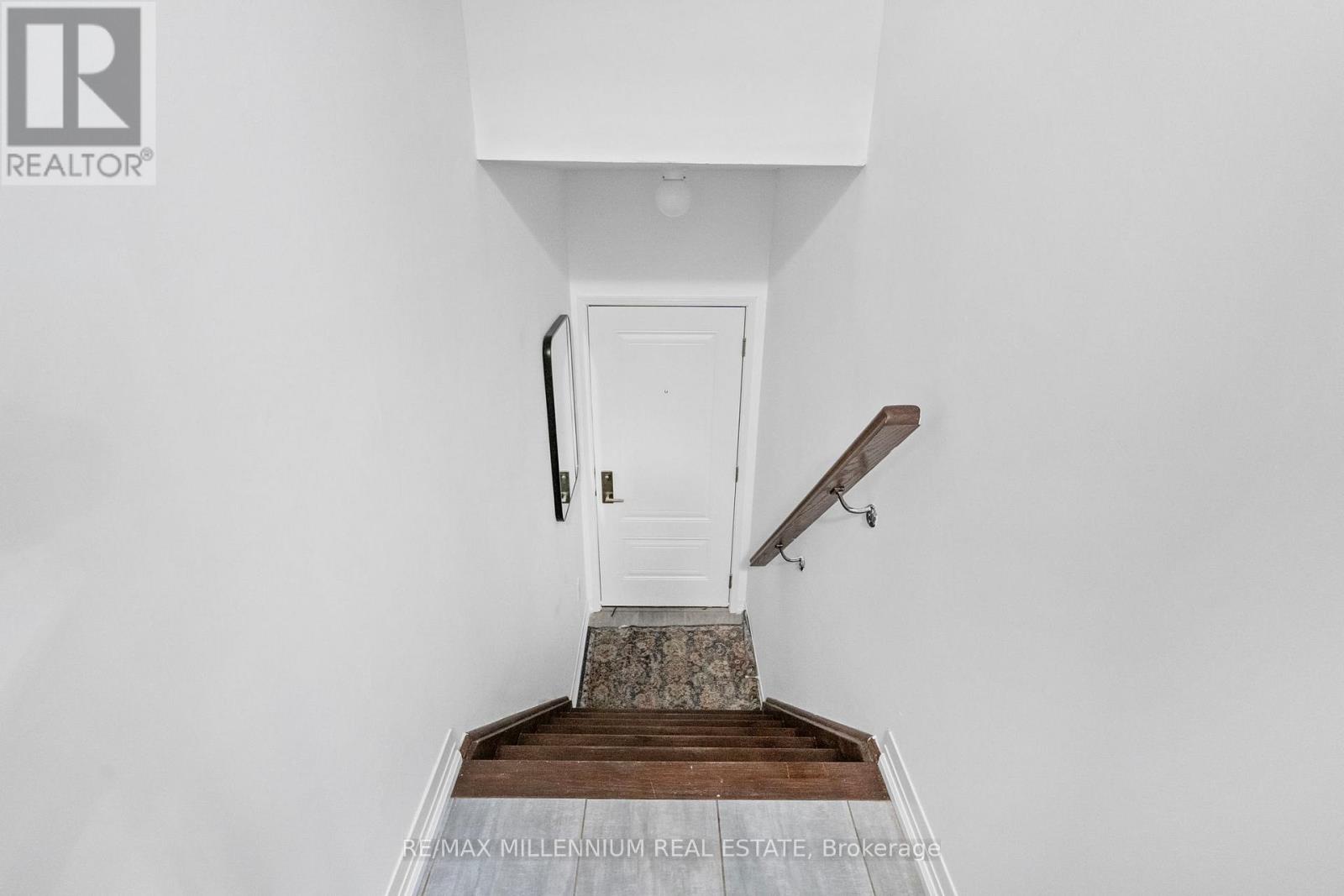 6 - 62 Preston Meadow Avenue, Mississauga (Hurontario), Ontario  L4Z 0C8 - Photo 5 - W12613352