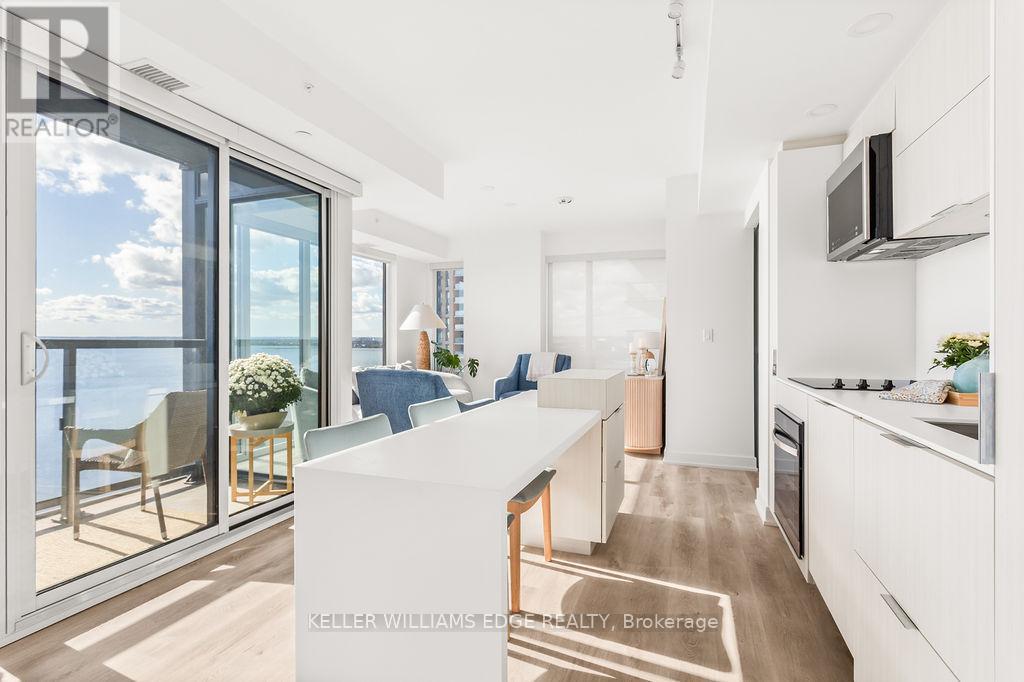 1207 - 370 Martha Street, Burlington, Ontario  L7R 0G9 - Photo 11 - W12613354