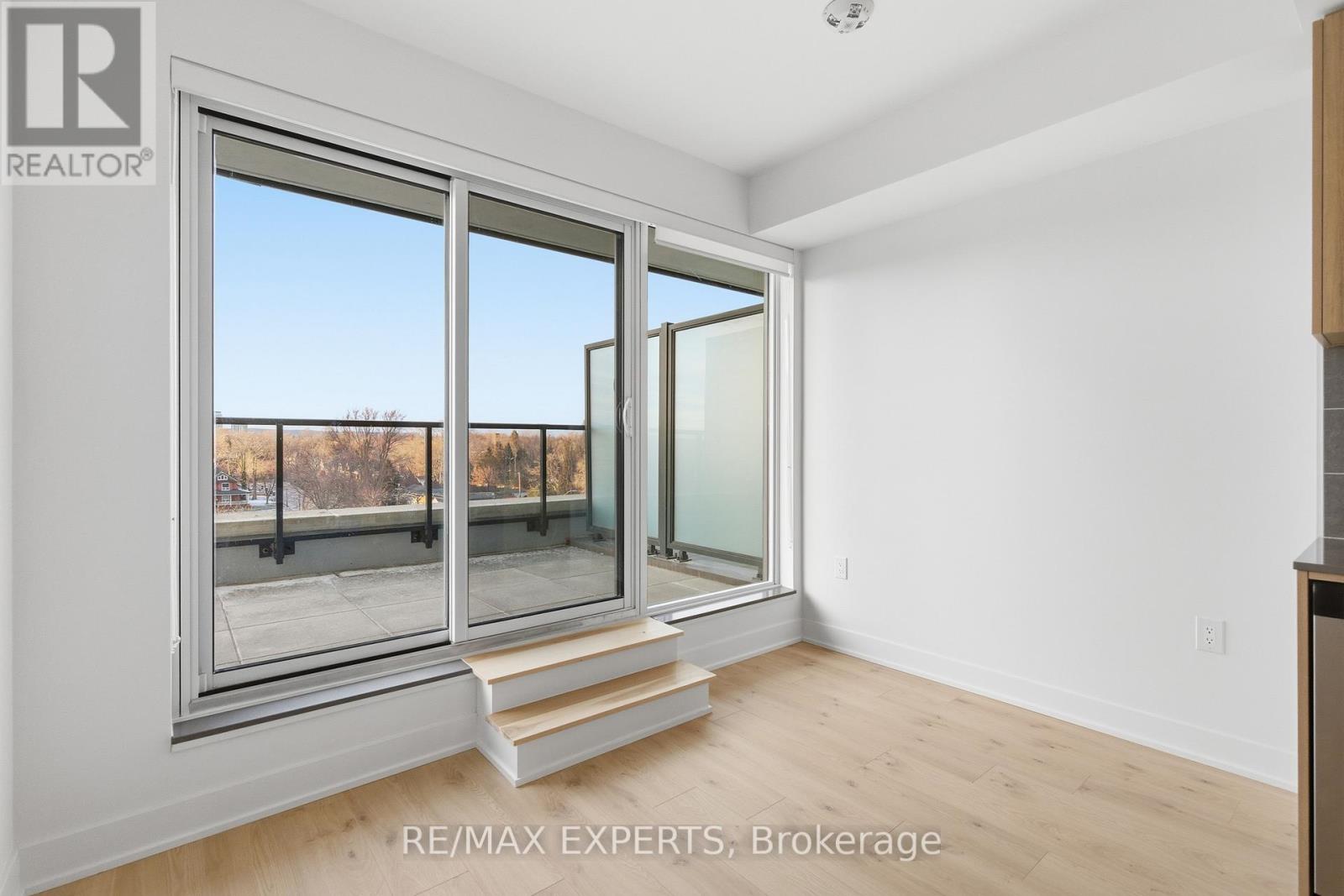 2088 James Street, Burlington, Ontario  L7R 0H2 - Photo 18 - W12613360