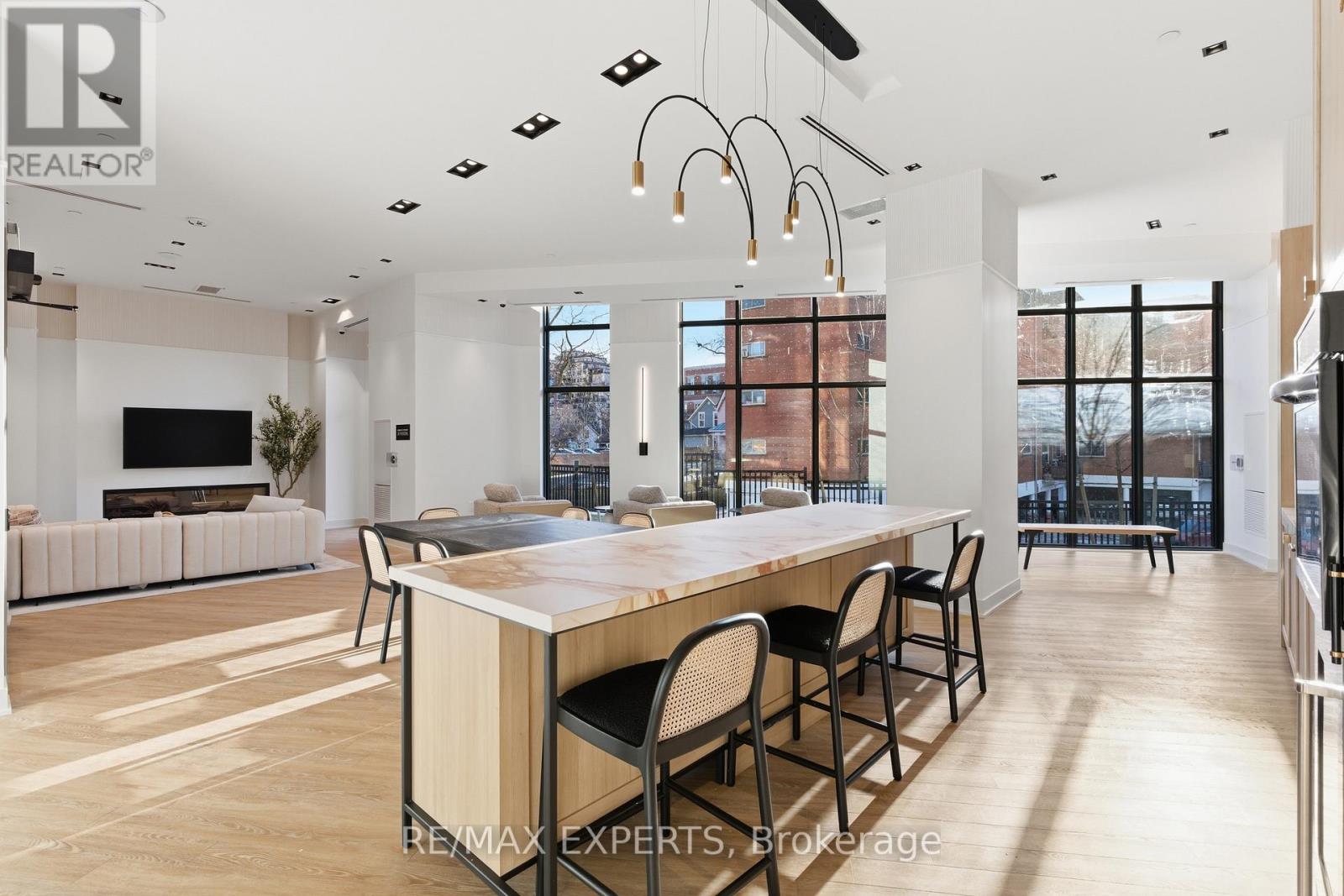 2088 James Street, Burlington, Ontario  L7R 0H2 - Photo 6 - W12613360