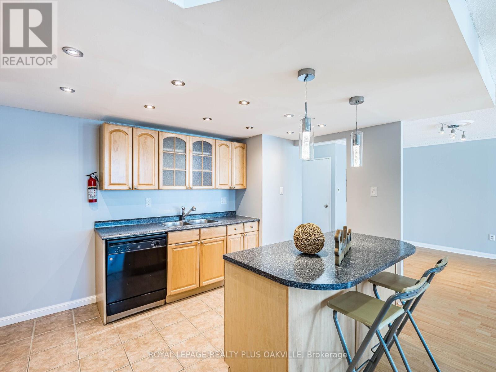 2006 - 3100 Kirwin Avenue, Mississauga, Ontario  L5A 3S6 - Photo 21 - W12613372