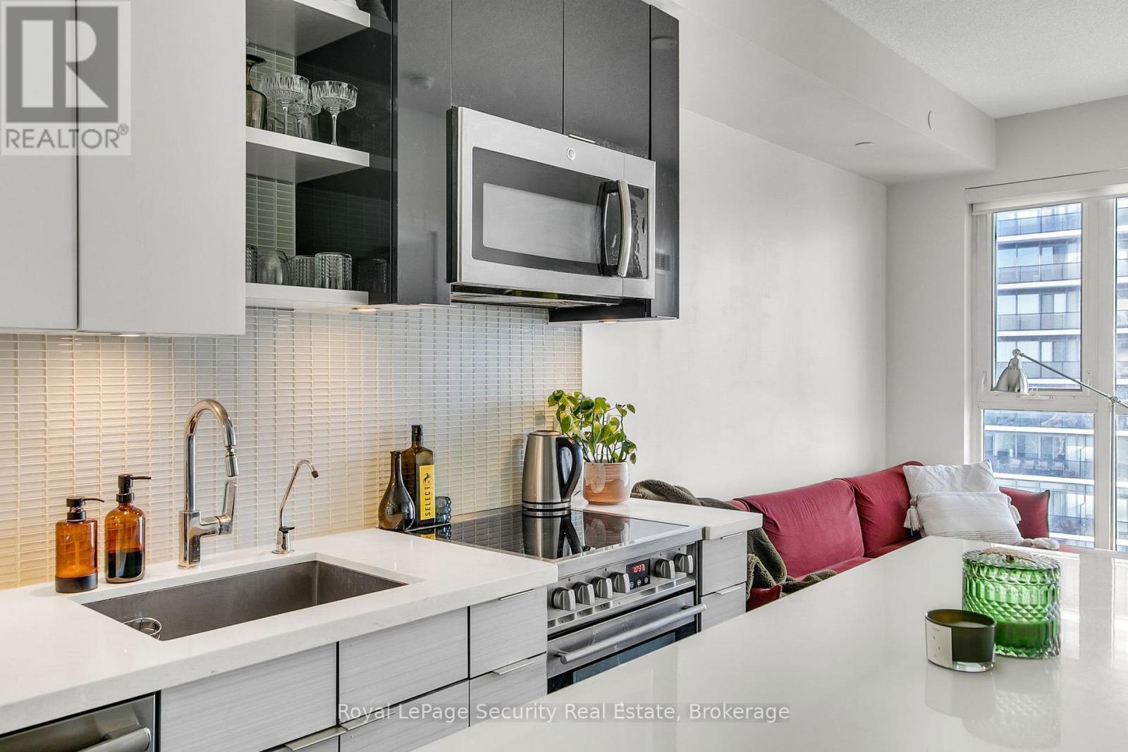 3206 - 33 Shore Breeze Drive, Toronto, Ontario  M8V 0G1 - Photo 10 - W12613386