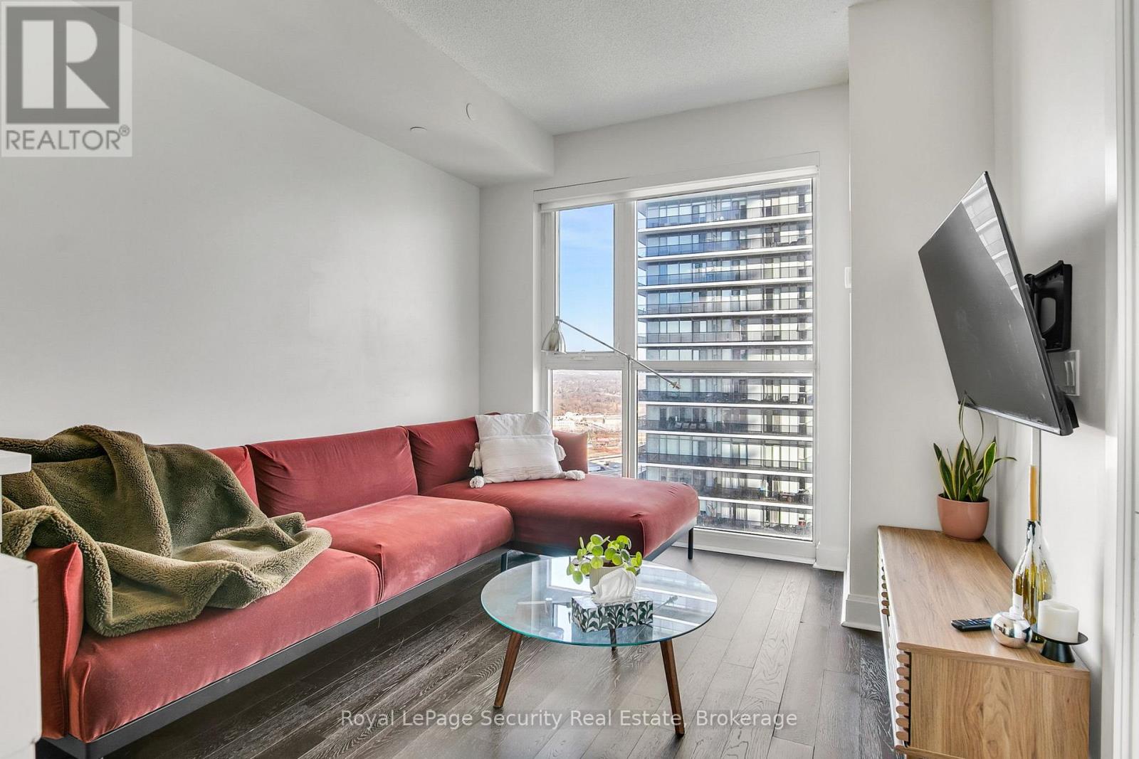 3206 - 33 Shore Breeze Drive, Toronto, Ontario  M8V 0G1 - Photo 11 - W12613386