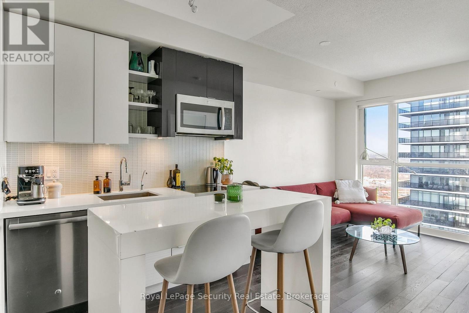 3206 - 33 Shore Breeze Drive, Toronto, Ontario  M8V 0G1 - Photo 9 - W12613386