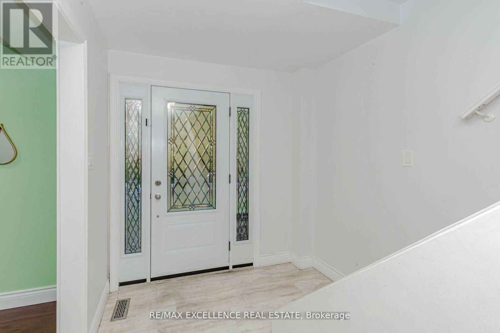 16556 Innis Lake Road, Caledon, Ontario  L7C 2Z3 - Photo 4 - W12613412