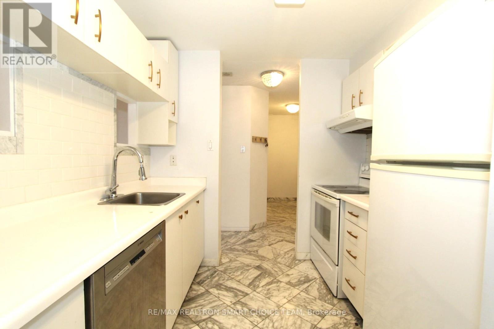 406 - 4205 Shipp Drive, Mississauga, Ontario  L4Z 2Y9 - Photo 5 - W12613456