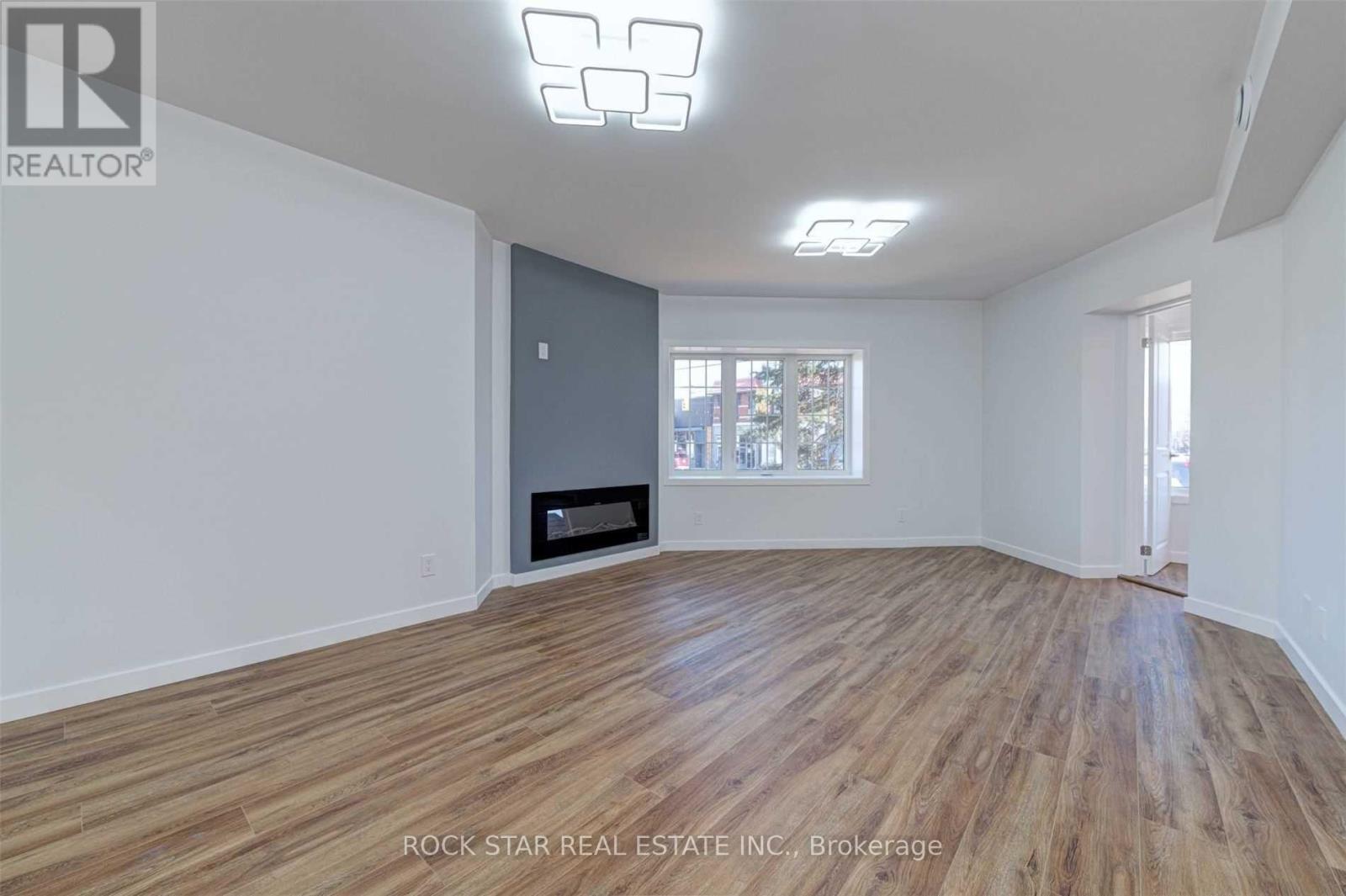 1 Baby Point Road, Toronto, Ontario  M6S 2E5 - Photo 6 - W12613466