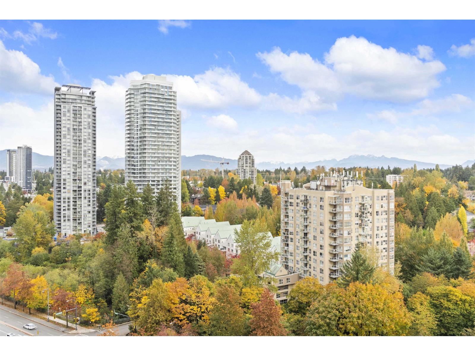 1407 13745 George Junction, Surrey, British Columbia  V3T 4Y3 - Photo 4 - R3064599