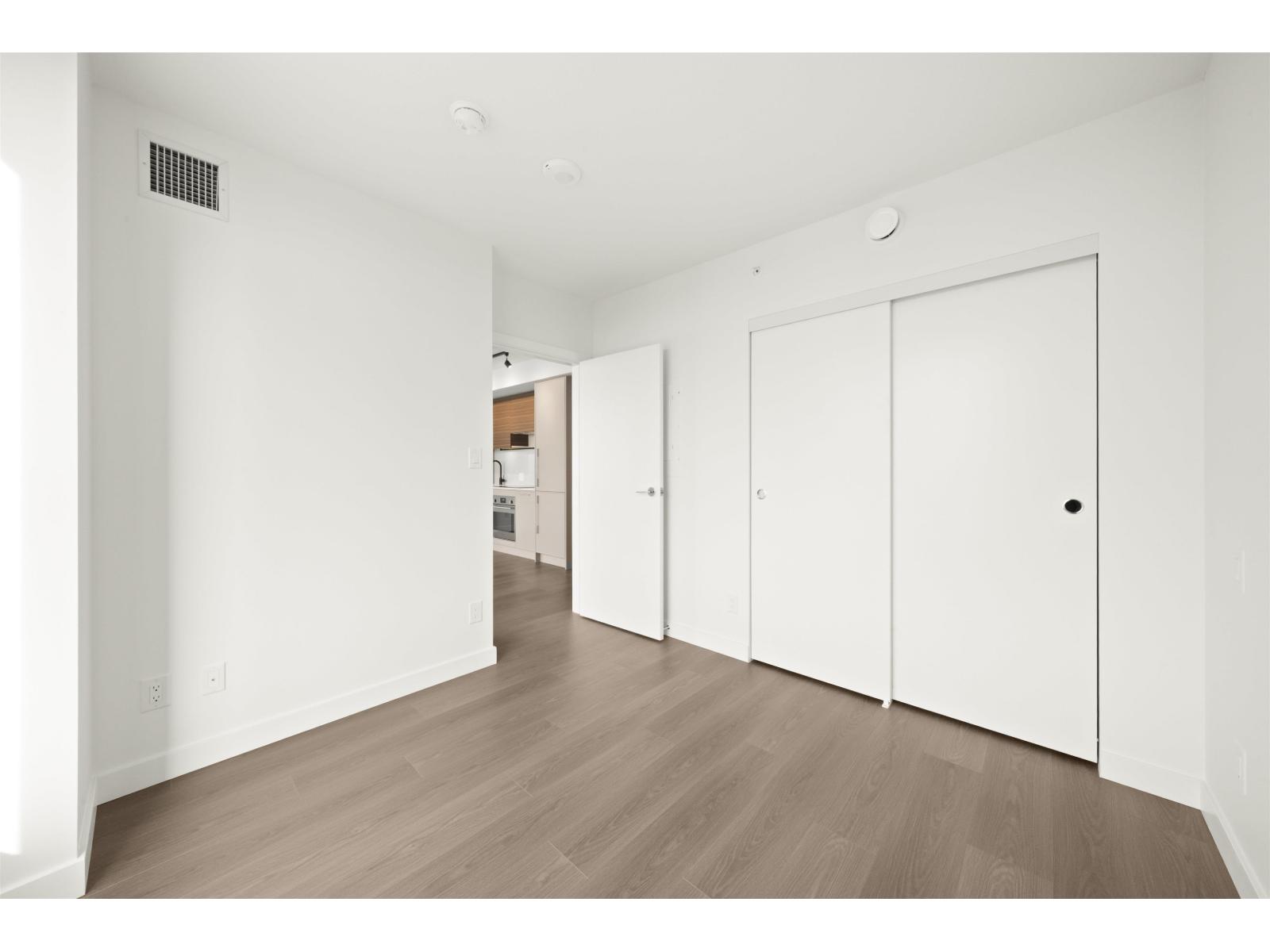 4208 13745 George Junction, Surrey, British Columbia  V3T 4Y3 - Photo 14 - R3064623