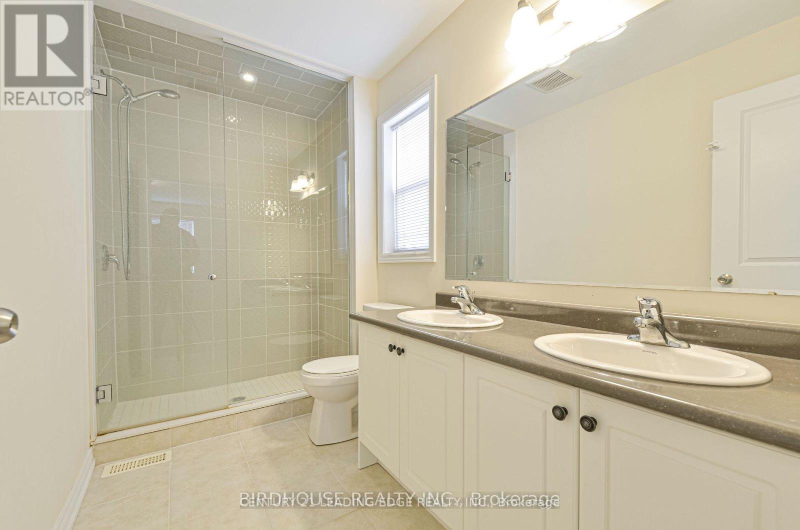 11 Silverbrook Avenue, Kawartha Lakes, Ontario  K9V 0B2 - Photo 23 - X12613382