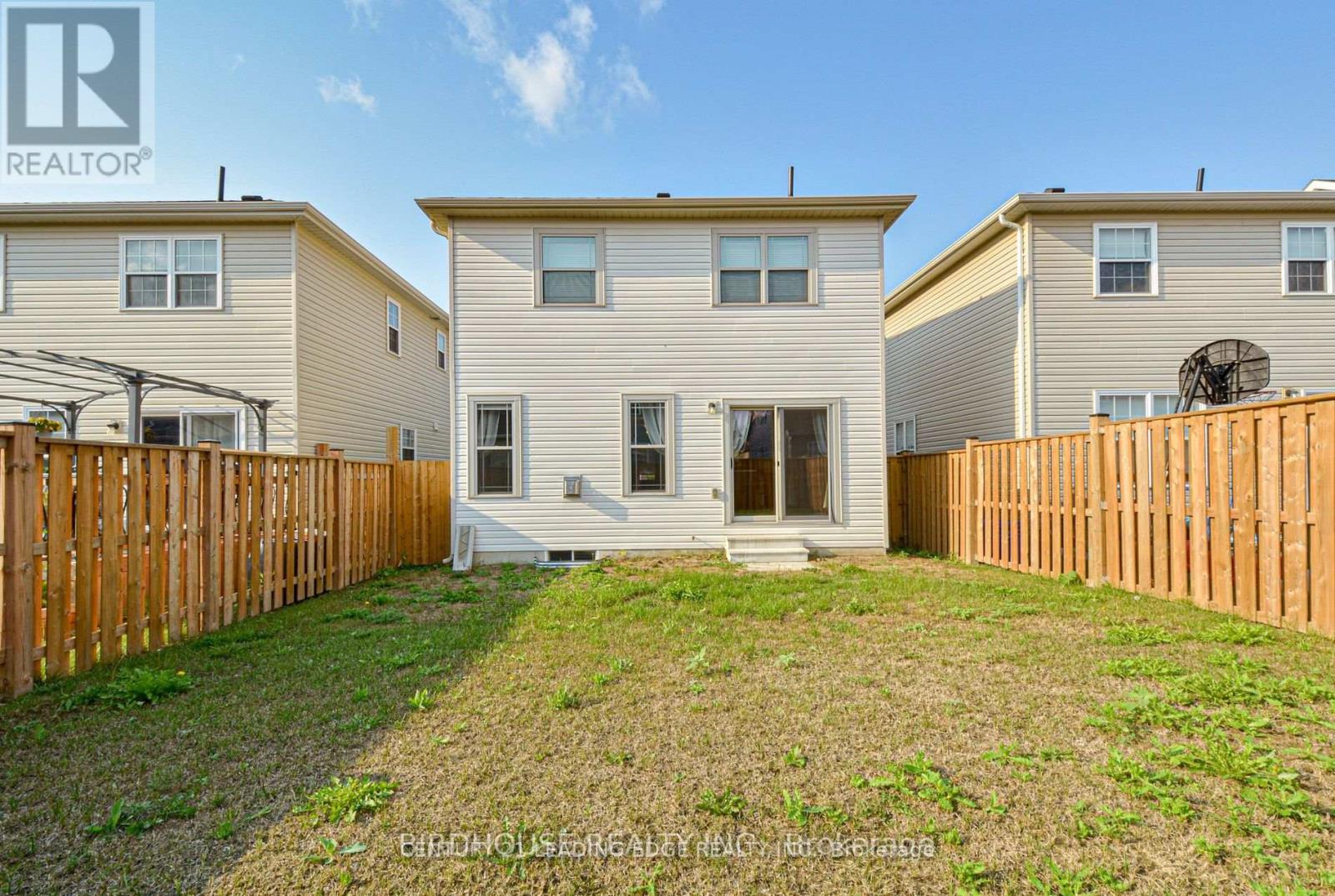 11 Silverbrook Avenue, Kawartha Lakes, Ontario  K9V 0B2 - Photo 24 - X12613382