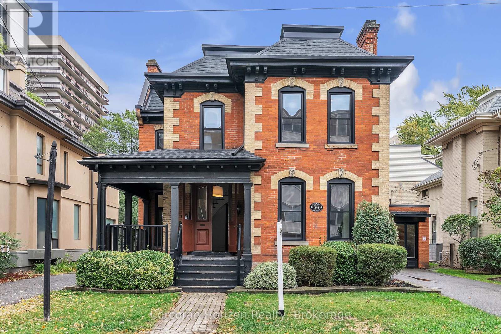 2nd Flr - 203 Macnab Street S, Hamilton, Ontario L8P 3C8 - Photo 1 - X12613504