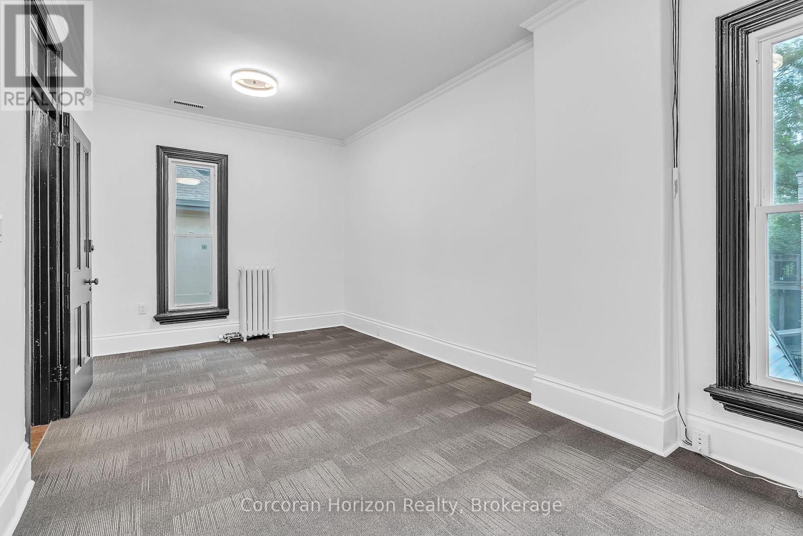 2nd Flr - 203 Macnab Street S, Hamilton, Ontario L8P 3C8 - Photo 10 - X12613504