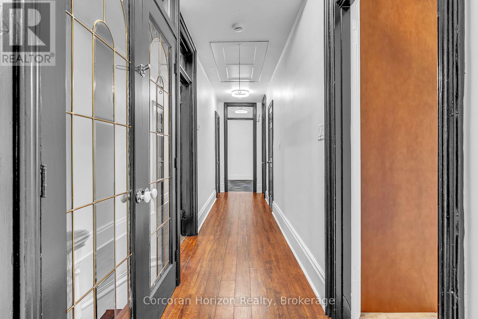 2nd Flr - 203 Macnab Street S, Hamilton, Ontario L8P 3C8 - Photo 6 - X12613504