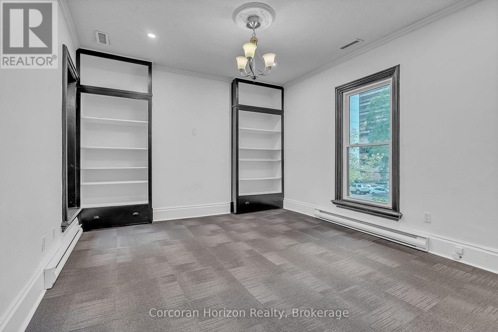 2nd Flr - 203 Macnab Street S, Hamilton, Ontario L8P 3C8 - Photo 9 - X12613504