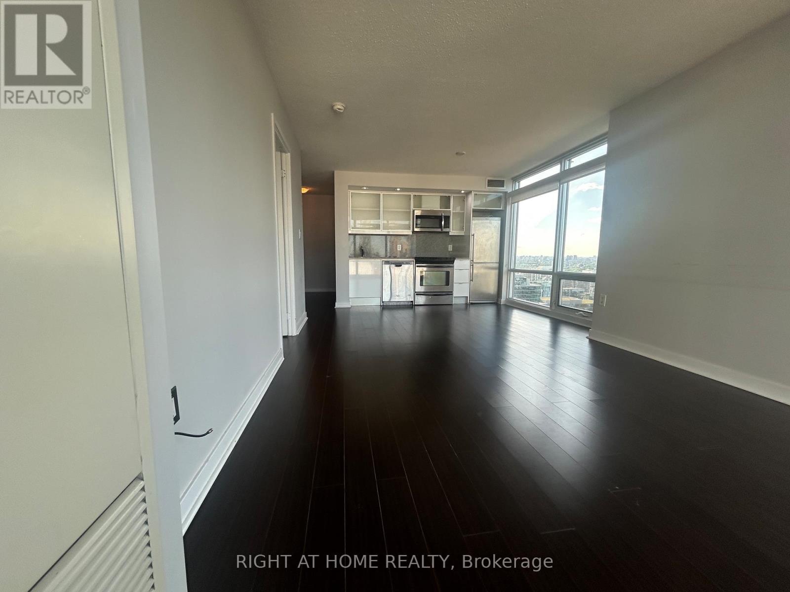 3702 - 25 Telegram Mews, Toronto, Ontario M5V 3Z1 - Photo 10 - C12612724